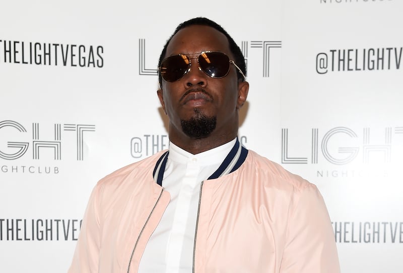 Autoridades de Estados Unidos revelaron que una de las víctimas de Puff Daddy tenía nueve años