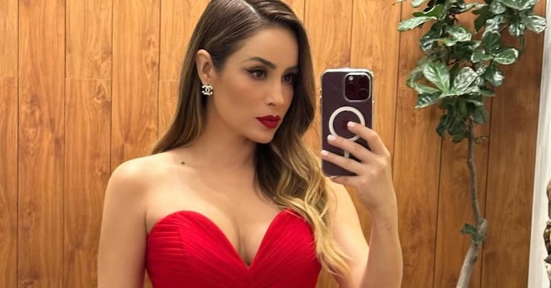 Cynthia Rodríguez fue duramente criticada por usar este accesorio constantemente.