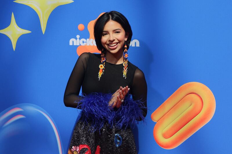 Ángela Aguilar en los Kids Choice Awards