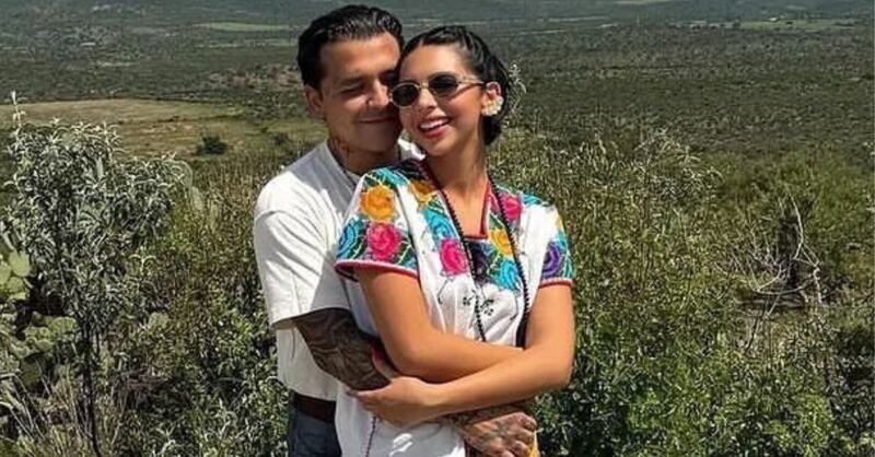 Una nueva foto de la boda de Christian Nodal y Ángela Aguilar salió a la luz.