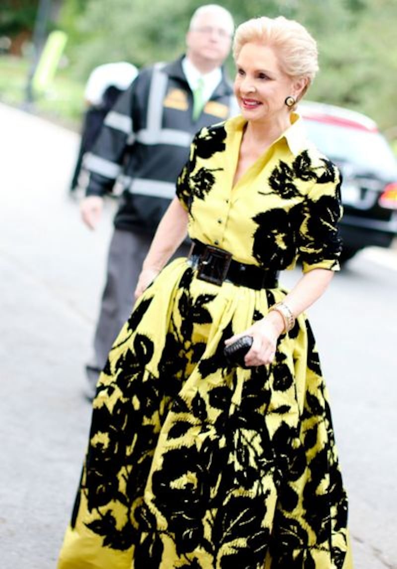 Carolina Herrera usando color