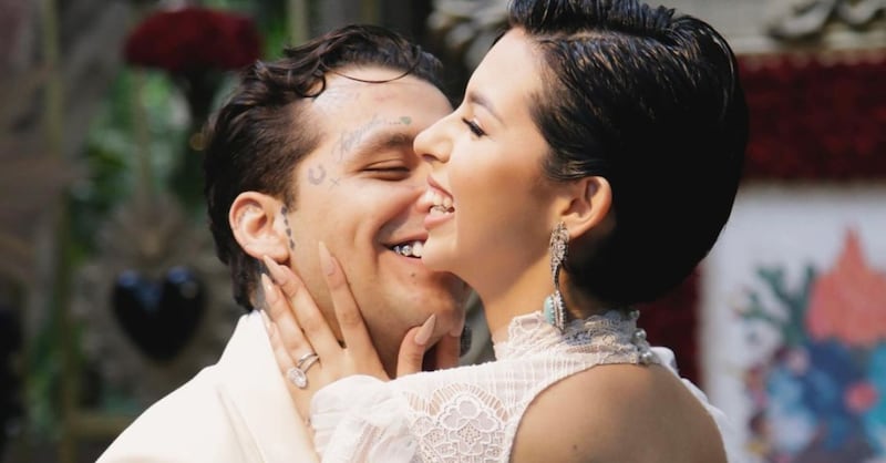 Ángela Aguilar celebró el primer mes de su boda con Christian Nodal con video inédito.